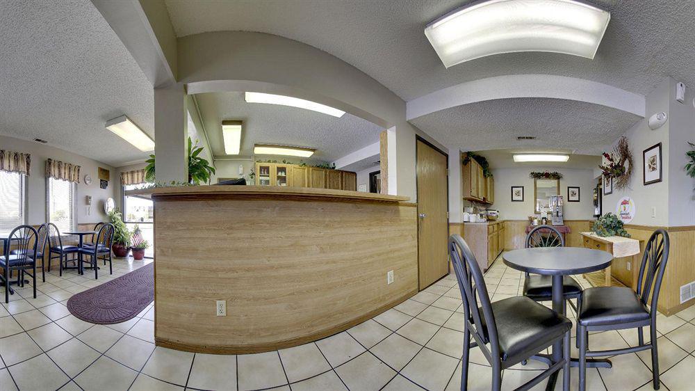 Super 8 By Wyndham Moberly Mo Motel Kültér fotó